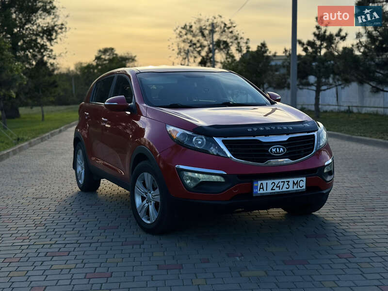 Позашляховик / Кросовер Kia Sportage 2012 в 