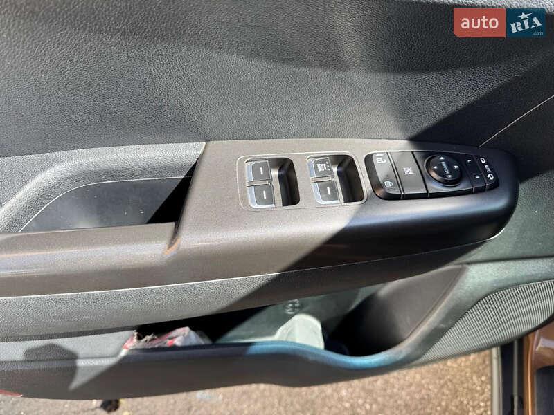 Позашляховик / Кросовер Kia Sportage 2017 в Полтаві