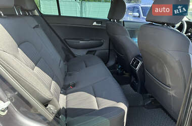 Внедорожник / Кроссовер Kia Sportage 2017 в 