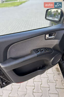 Внедорожник / Кроссовер Kia Sportage 2006 в 
