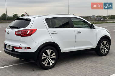 Позашляховик / Кросовер Kia Sportage 2012 в 