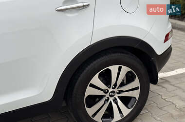 Позашляховик / Кросовер Kia Sportage 2012 в 