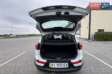 Позашляховик / Кросовер Kia Sportage 2012 в 