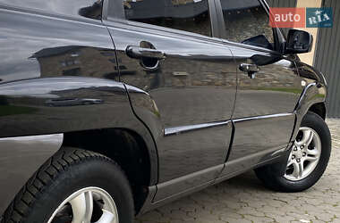 Позашляховик / Кросовер Kia Sportage 2006 в 