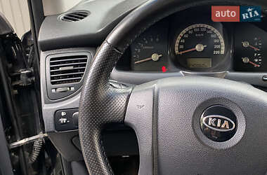 Позашляховик / Кросовер Kia Sportage 2006 в 