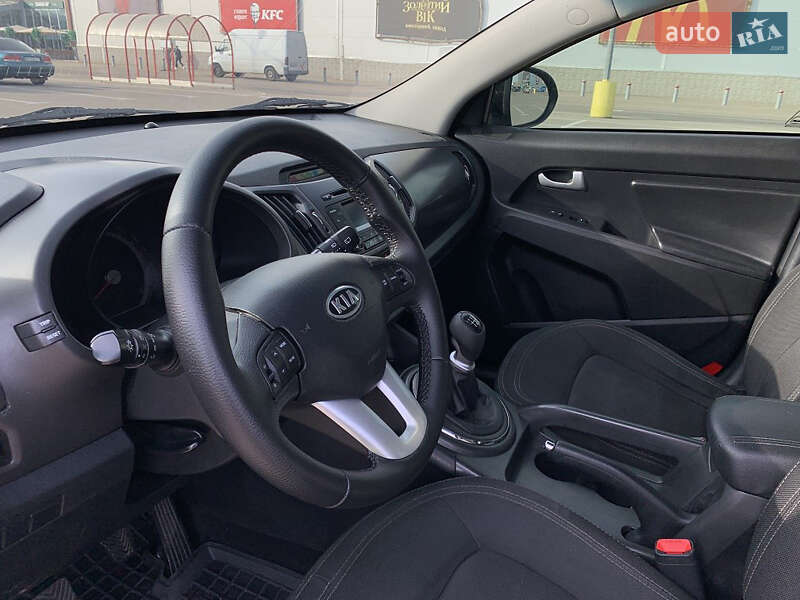 Внедорожник / Кроссовер Kia Sportage 2012 в Одессе