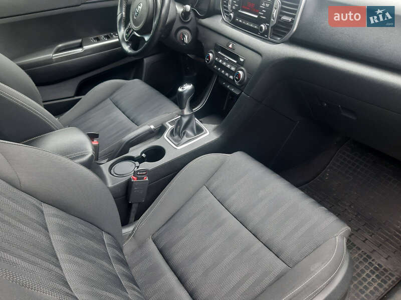 Внедорожник / Кроссовер Kia Sportage 2017 в Кропивницком