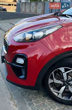 Позашляховик / Кросовер Kia Sportage 2019 в 