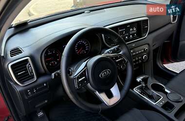 Позашляховик / Кросовер Kia Sportage 2019 в 