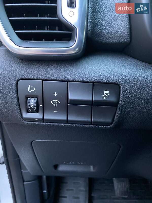 Внедорожник / Кроссовер Kia Sportage 2016 в Каменец-Подольском