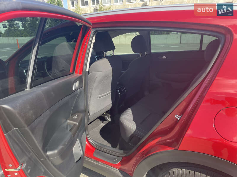 Внедорожник / Кроссовер Kia Sportage 2017 в Киеве