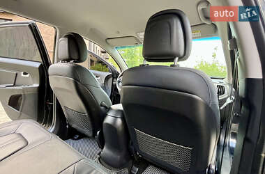 Позашляховик / Кросовер Kia Sportage 2015 в 