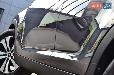 Позашляховик / Кросовер Kia Sportage 2012 в 