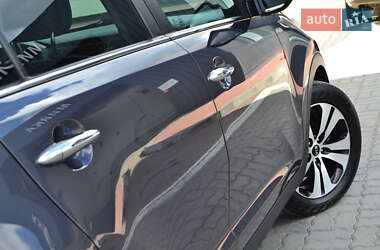 Позашляховик / Кросовер Kia Sportage 2012 в 