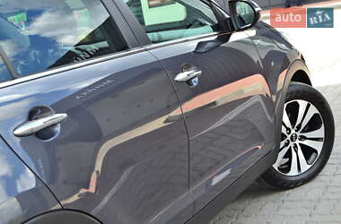 Позашляховик / Кросовер Kia Sportage 2012 в 