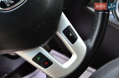 Позашляховик / Кросовер Kia Sportage 2012 в 