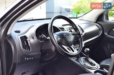 Позашляховик / Кросовер Kia Sportage 2012 в 