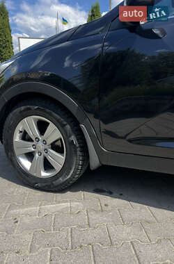 Позашляховик / Кросовер Kia Sportage 2010 в 