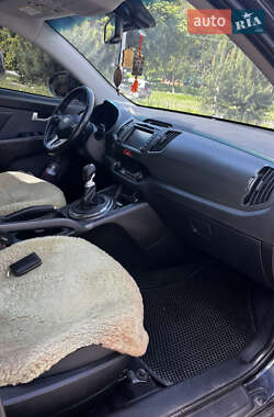 Позашляховик / Кросовер Kia Sportage 2010 в 
