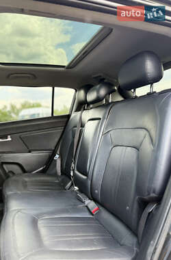 Внедорожник / Кроссовер Kia Sportage 2013 в 