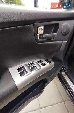 Внедорожник / Кроссовер Kia Sportage 2007 в 