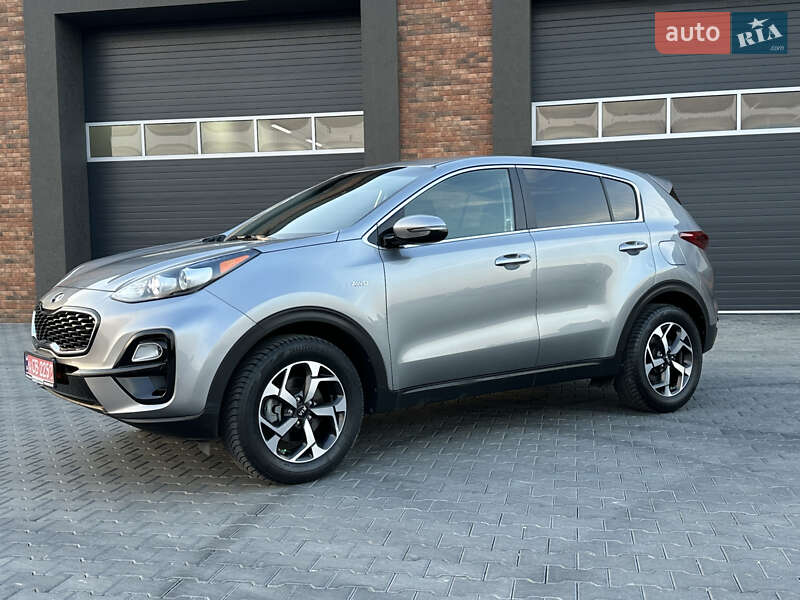Внедорожник / Кроссовер Kia Sportage 2020 в Черновцах