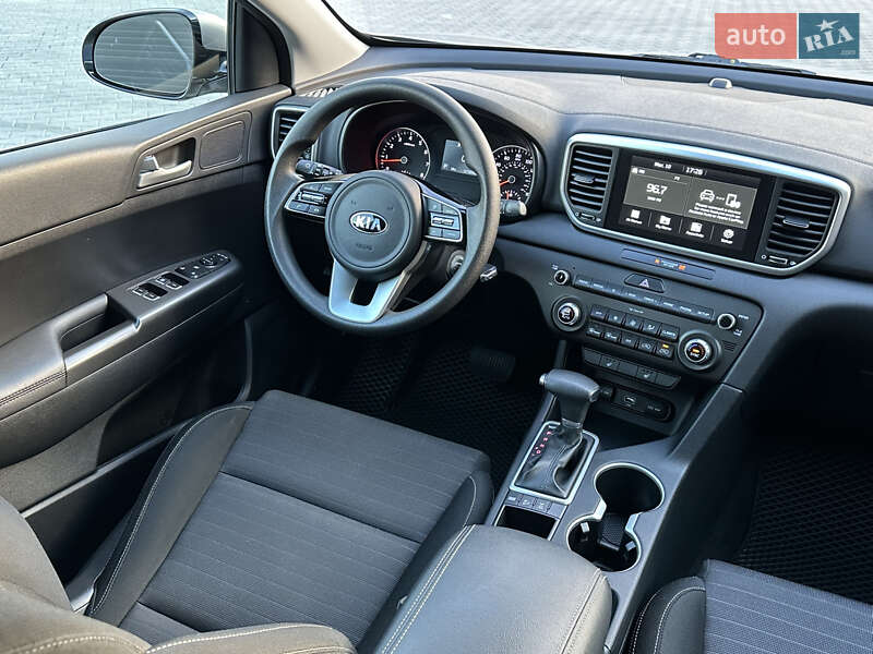 Внедорожник / Кроссовер Kia Sportage 2020 в Черновцах