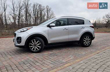 Внедорожник / Кроссовер Kia Sportage 2016 в 