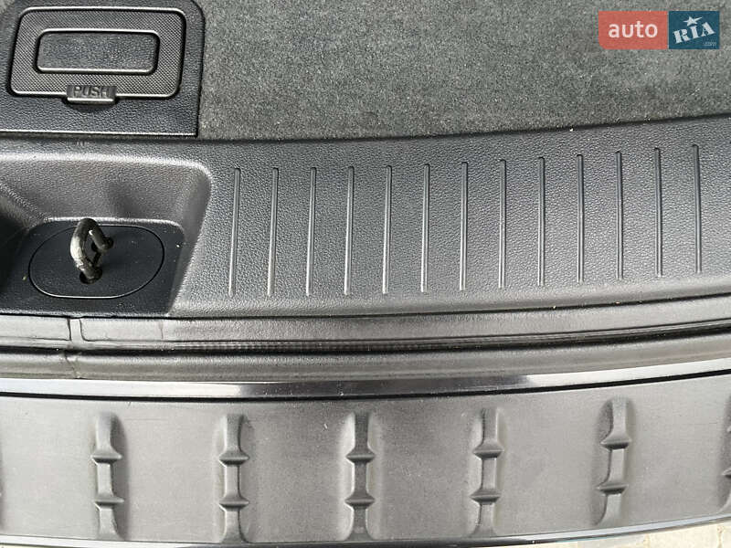 Внедорожник / Кроссовер Kia Sportage 2008 в Лубнах