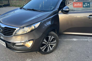 Внедорожник / Кроссовер Kia Sportage 2011 в 