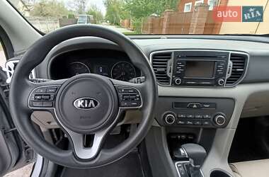 Внедорожник / Кроссовер Kia Sportage 2016 в 