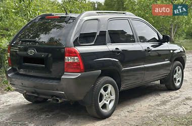 Позашляховик / Кросовер Kia Sportage 2005 в 