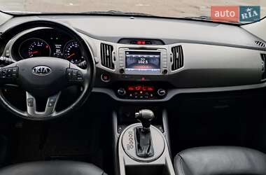 Позашляховик / Кросовер Kia Sportage 2013 в 