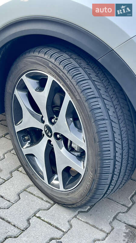 Внедорожник / Кроссовер Kia Sportage 2016 в Шептицькому