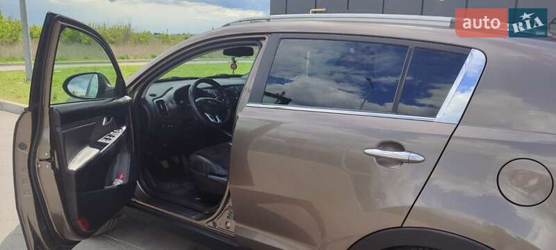 Позашляховик / Кросовер Kia Sportage 2011 в Лохвиці