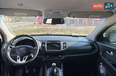 Позашляховик / Кросовер Kia Sportage 2013 в 
