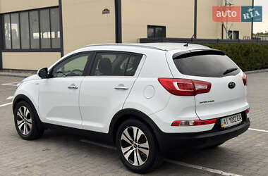 Внедорожник / Кроссовер Kia Sportage 2012 в 