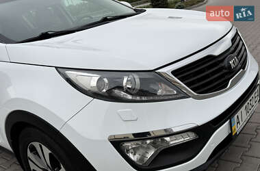 Внедорожник / Кроссовер Kia Sportage 2012 в 