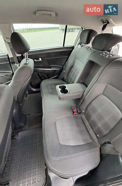Внедорожник / Кроссовер Kia Sportage 2012 в 