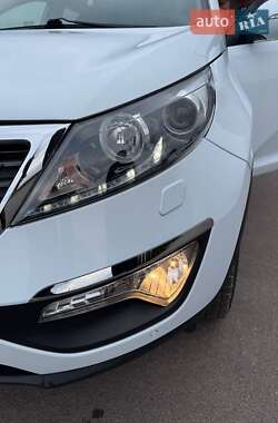 Позашляховик / Кросовер Kia Sportage 2013 в 