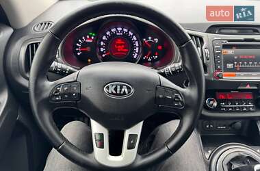Позашляховик / Кросовер Kia Sportage 2013 в 