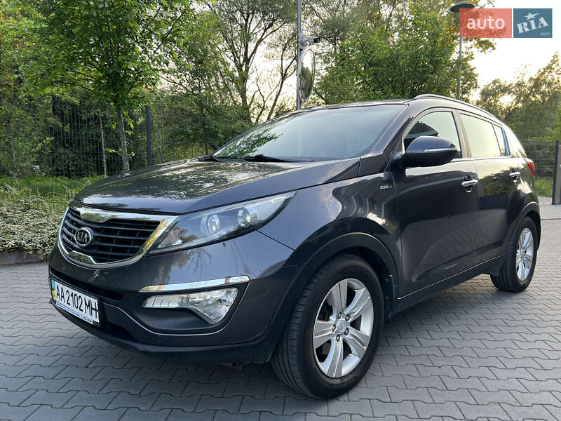 Позашляховик / Кросовер Kia Sportage 2012 в 