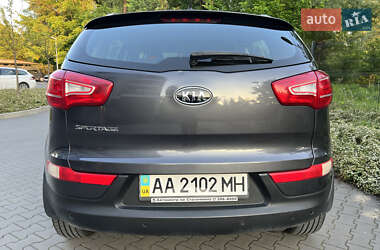 Позашляховик / Кросовер Kia Sportage 2012 в 