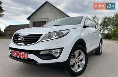 Внедорожник / Кроссовер Kia Sportage 2011 в 