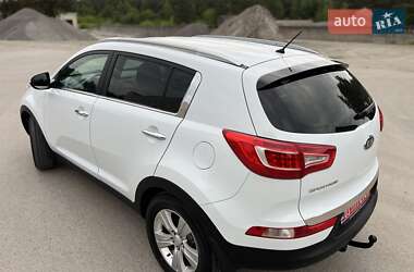 Внедорожник / Кроссовер Kia Sportage 2011 в 