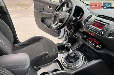 Внедорожник / Кроссовер Kia Sportage 2011 в 