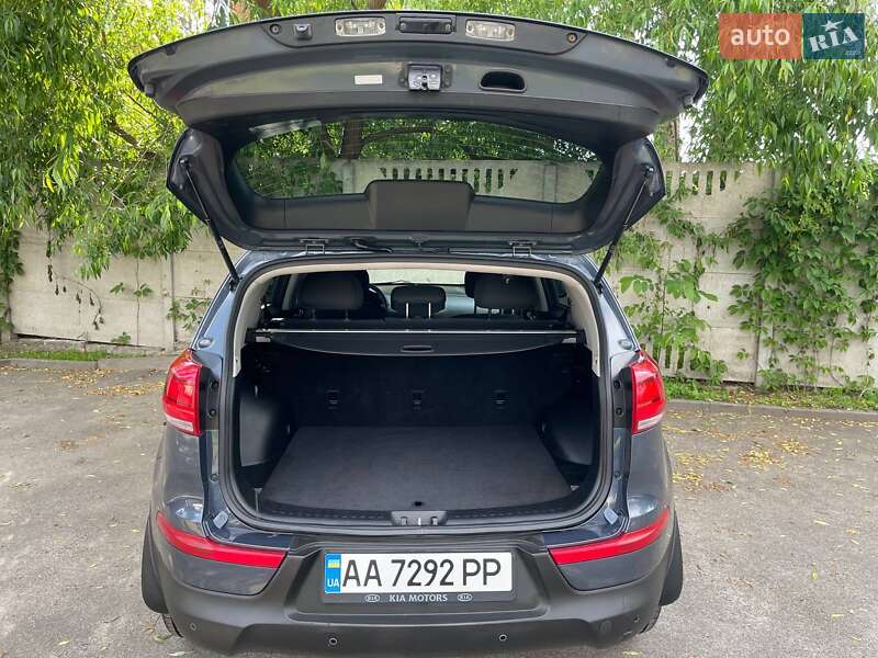 Позашляховик / Кросовер Kia Sportage 2015 в Києві