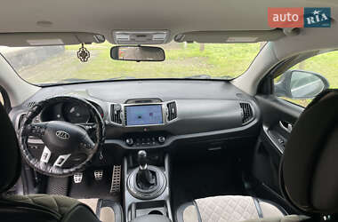 Внедорожник / Кроссовер Kia Sportage 2012 в 