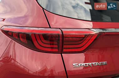 Внедорожник / Кроссовер Kia Sportage 2016 в 