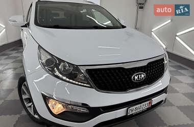 Внедорожник / Кроссовер Kia Sportage 2015 в 